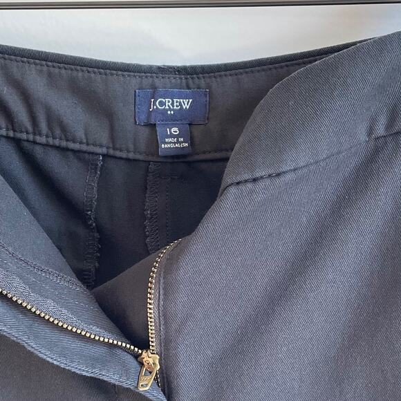 J Crew Womens Classic Chino Shorts 3" Size 16 Black Casual Preppy Minimalist - Picture 3 of 8